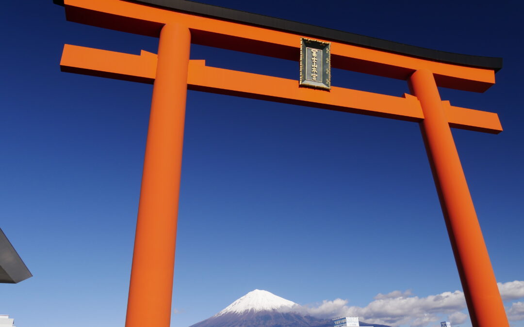 Brány torii patří k nejvýraznějším symbolům Japonska