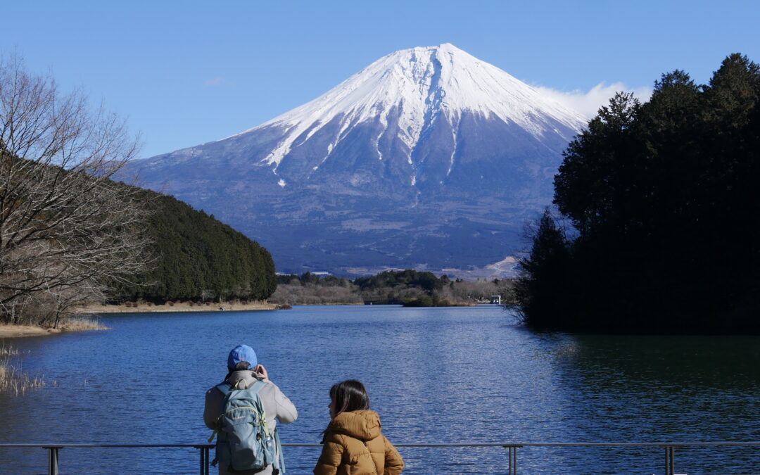 Lake Tanuki – a peaceful lake near Mount Fuji